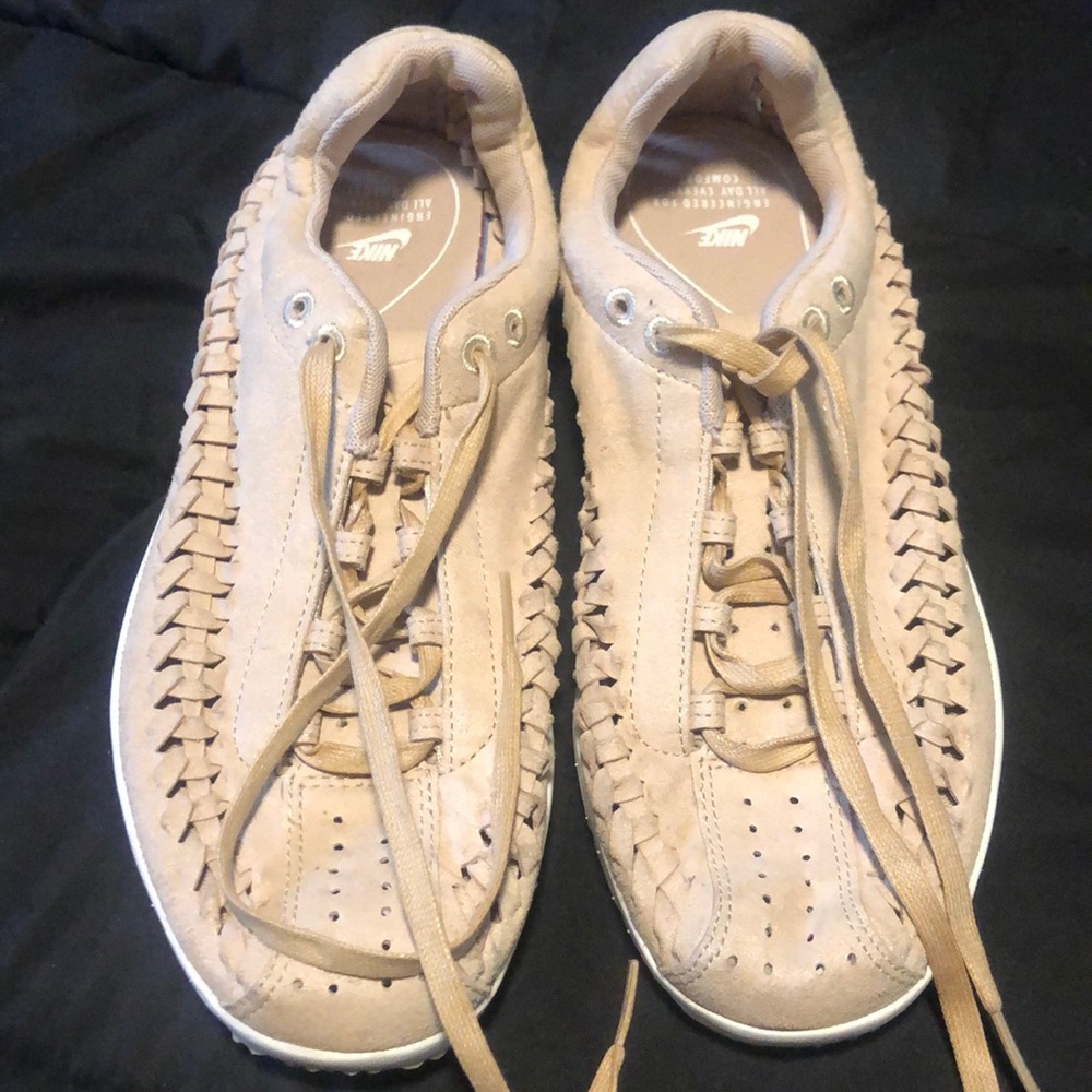 New comfort Nike shoes for women size 9